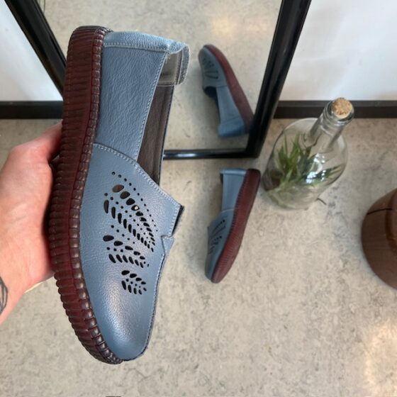 Blå ballerina i läder
