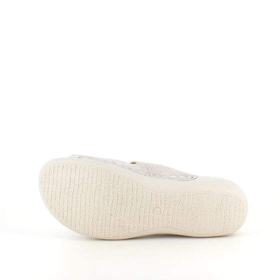 Ljus slip on sandal– enkel, mjuk och luftig för vardagens många steg