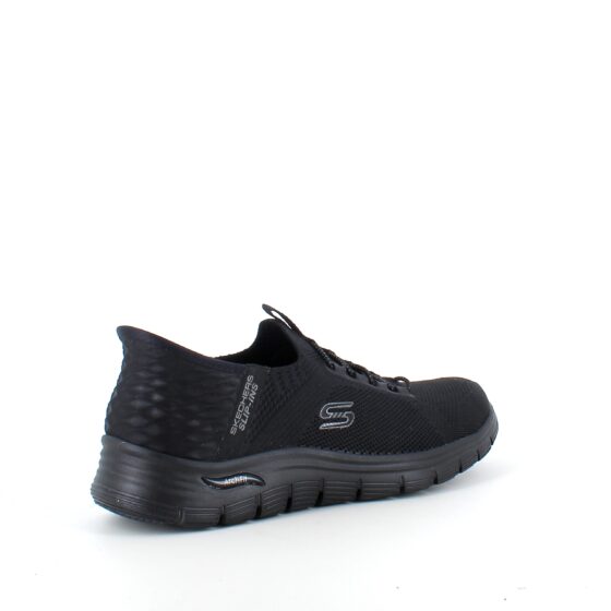 Svarta Skechers slip-ins med hålfotsstöd