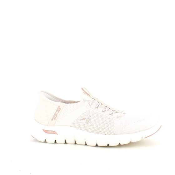 Beige Skechers slip-ins med hålfotsstöd