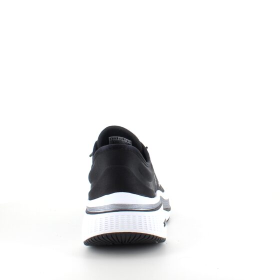 Svarta slip-ins skor från Skechers med elastisk snörning