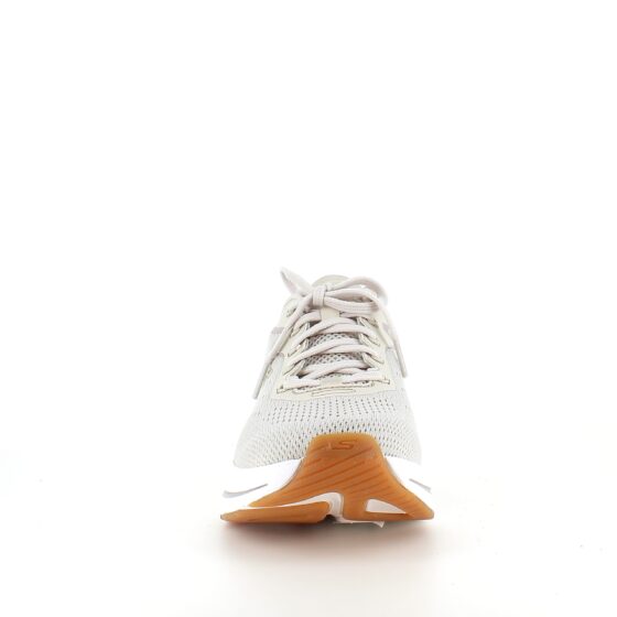Beige Skechers Max Cushion skor – optimal stöd och oöverträffad komfort.