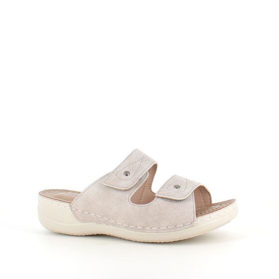 Ljus slip on sandal– enkel, mjuk och luftig för vardagens många steg