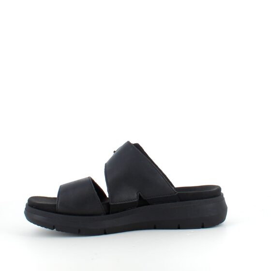 Svart Remonte slip-on skinnsandal med urtagbar sula