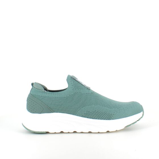 Grön slip on sko från Cruz med bra bredd