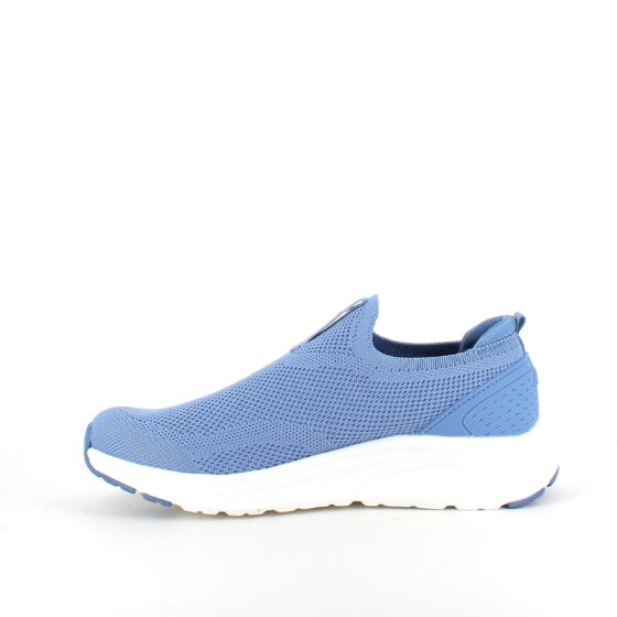 Blå slip on skor från Cruz med bra bredd