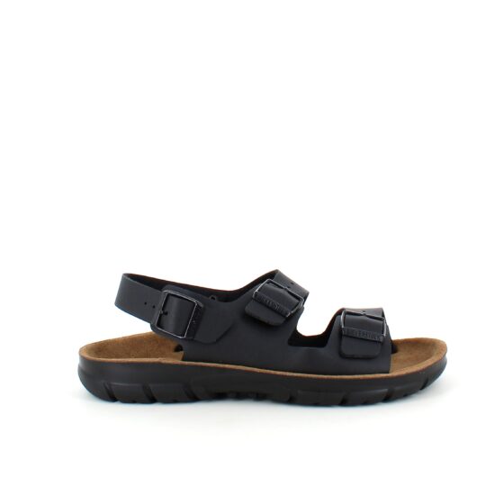 Svart Birkenstock Kano sandal med halkfria sulor.