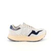 Woden sneakers med hög stötdämpning i sulan.