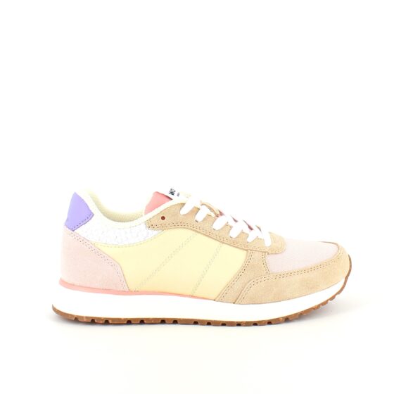 Woden sneakers med hålfotsstöd och komfort