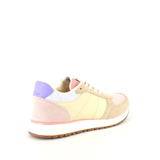 Woden sneakers med hålfotsstöd och komfort