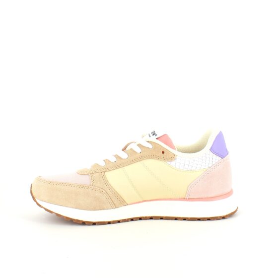 Woden sneakers med hålfotsstöd och komfort