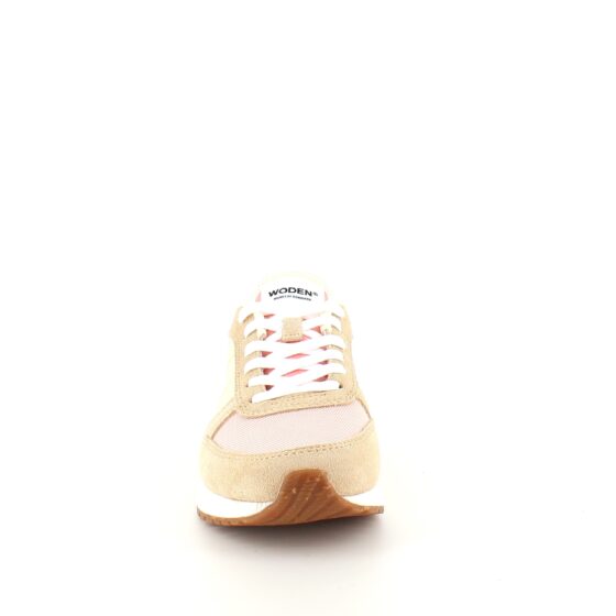 Woden sneakers med hålfotsstöd och komfort