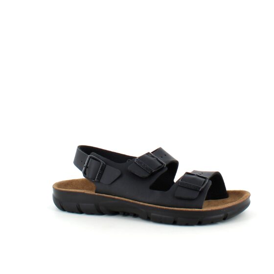 Svart Birkenstock Kano sandal med halkfria sulor.
