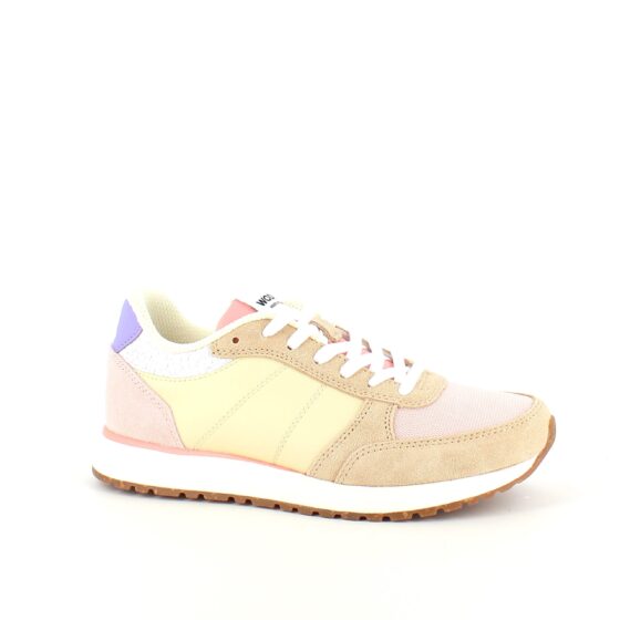 Woden sneakers med hålfotsstöd och komfort