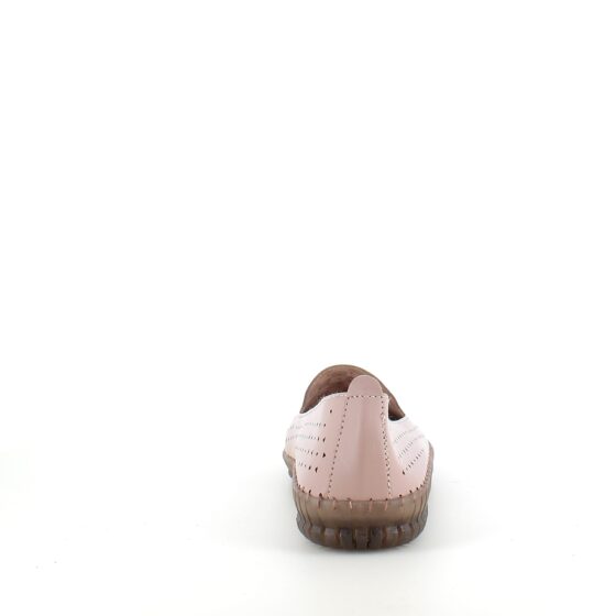 Beige ballerinaskor med fint, perforerat mönster