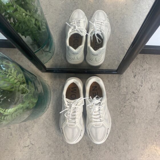 Woden lätta sneakers med bra fotvalvsstöd