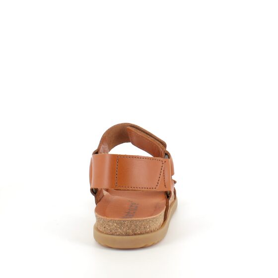 Brun Nature sandal i läder med tre justerbara remmar.