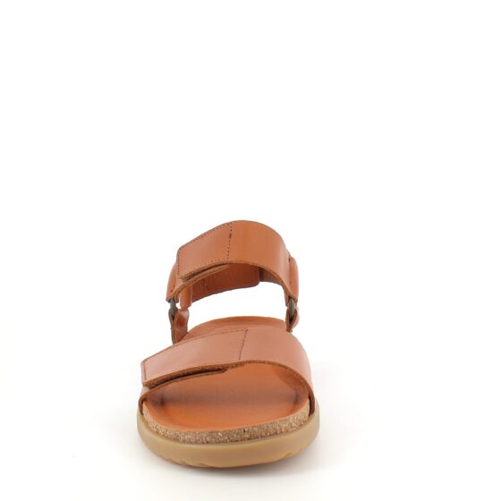 Brun Nature sandal i läder med tre justerbara remmar.