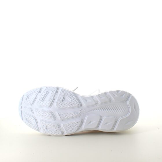 Vita slip-on skor med stickad ovandel
