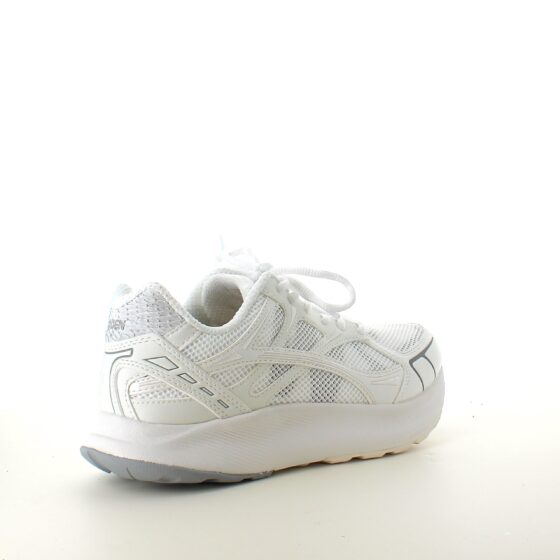 Woden lätta sneakers med bra fotvalvsstöd