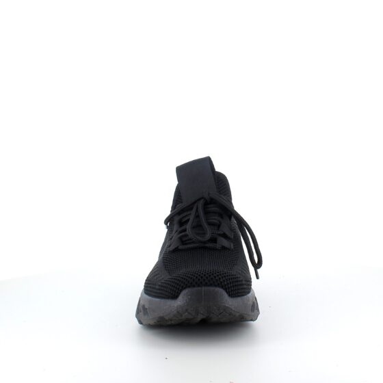 Svarta slip-on skor med stickad ovandel