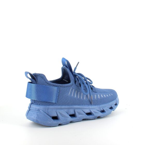 Blå slip-on skor med stickad ovandel