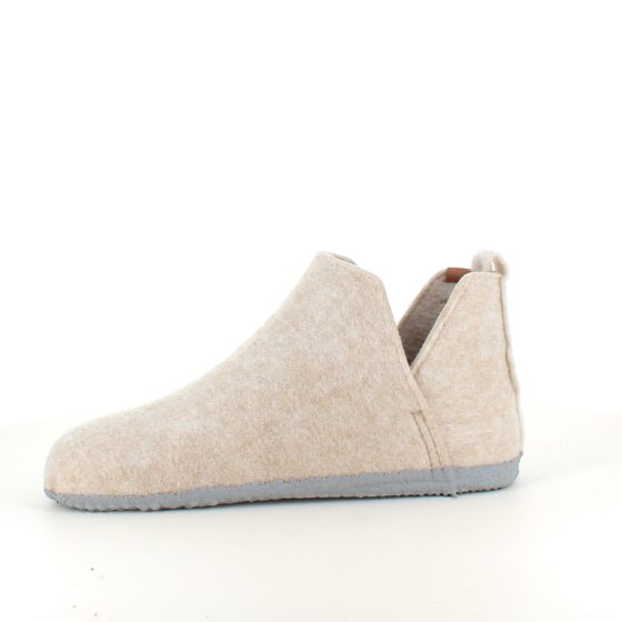 Beige filttofflor med högt skaft