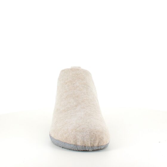 Beige filttofflor med högt skaft