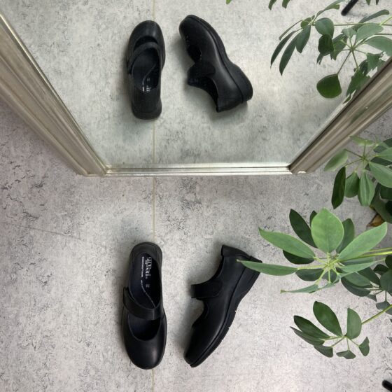 Ballerina i skinn från Green Comfort med kardborreöppning