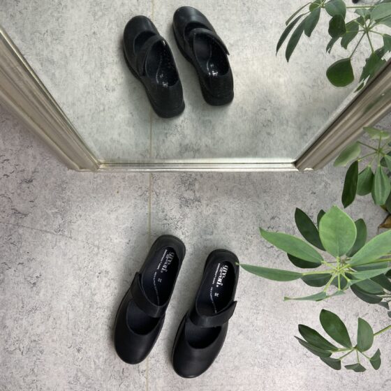 Ballerina i skinn från Green Comfort med kardborreöppning