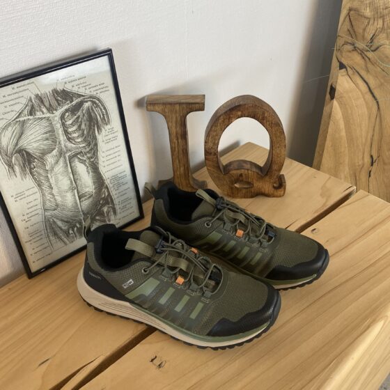 Turkos/vita Step-on skor från Rugged Gear