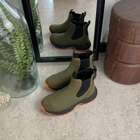 Grön Woden gummistövel med hålfotsstöd