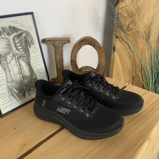 Skechers slip-ins för män med hålfotsstöd