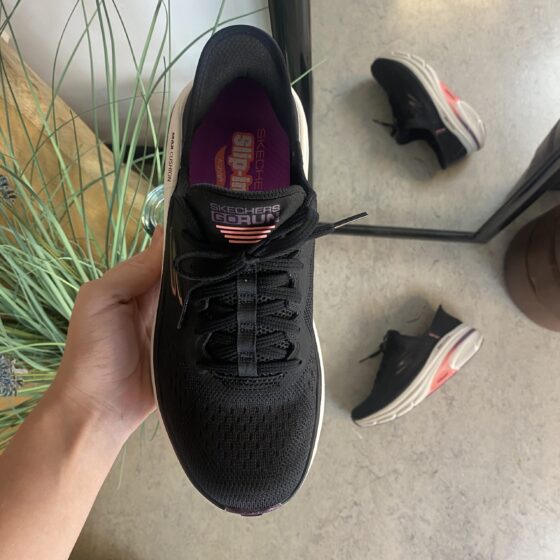 Skechers slip-ins med utmärkt stötdämpning
