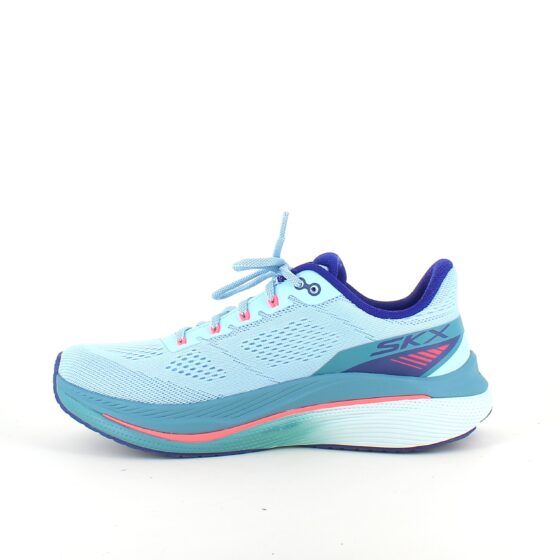 MaxCushion sko från Skechers med ventilerbart tyg