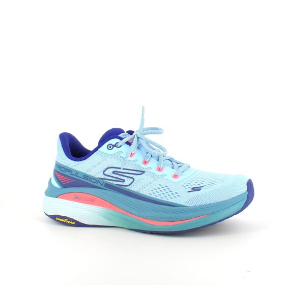 MaxCushion sko från Skechers med ventilerbart tyg