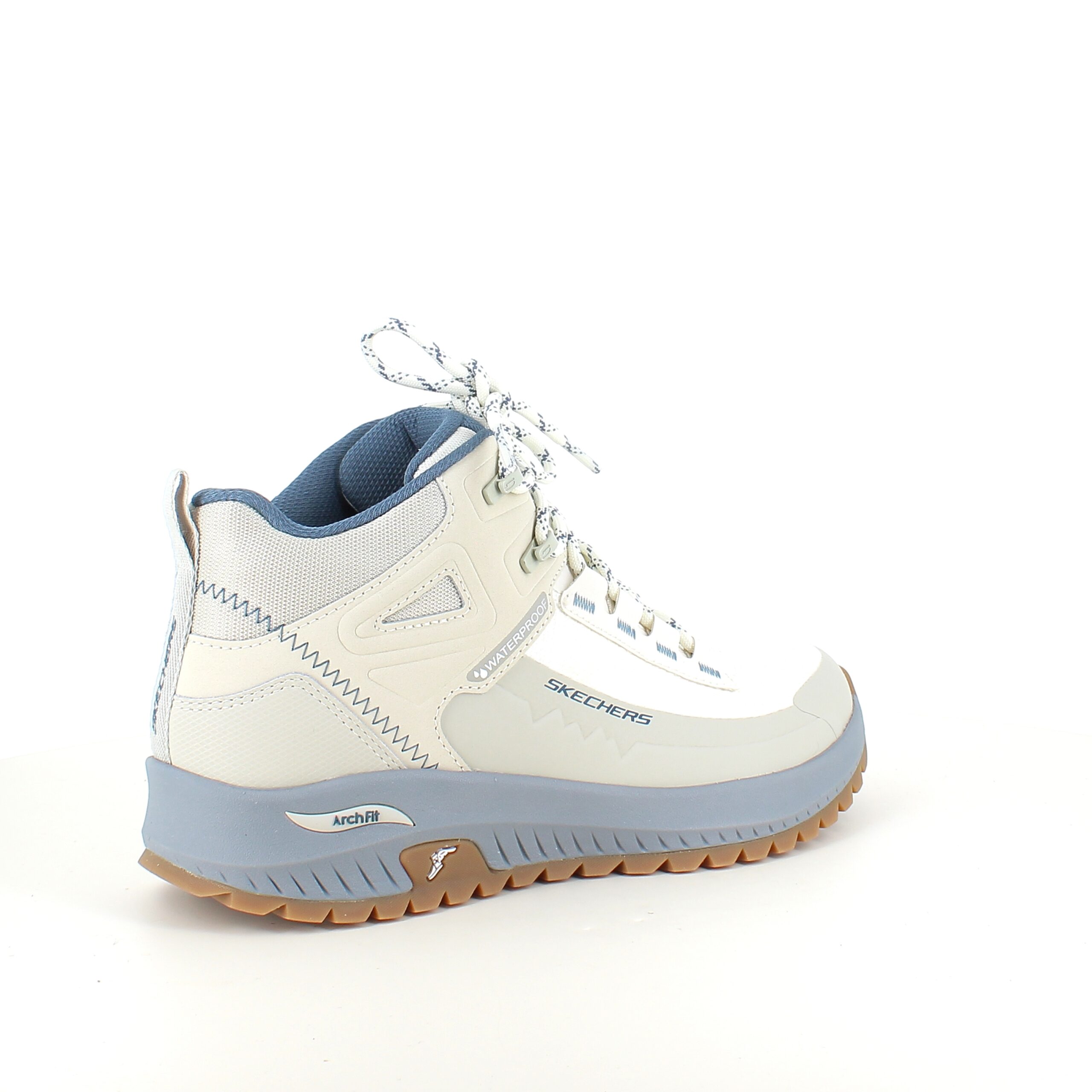 Vattentät känga från Skechers med bra hålfotsstöd.