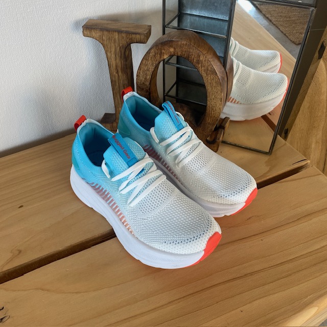 Stickad Gaitline i brun