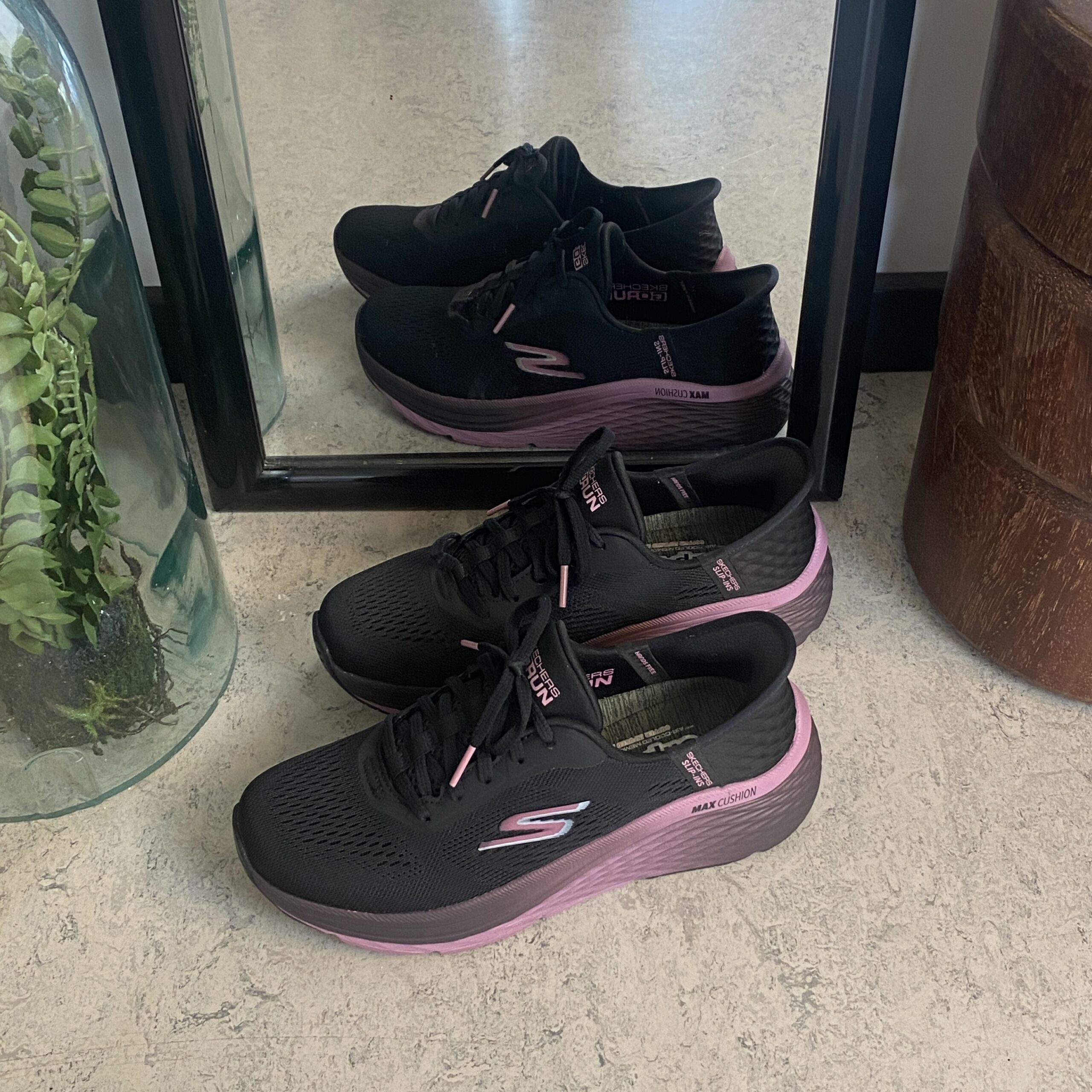 Skechers slip-ins med Max Cushion sula