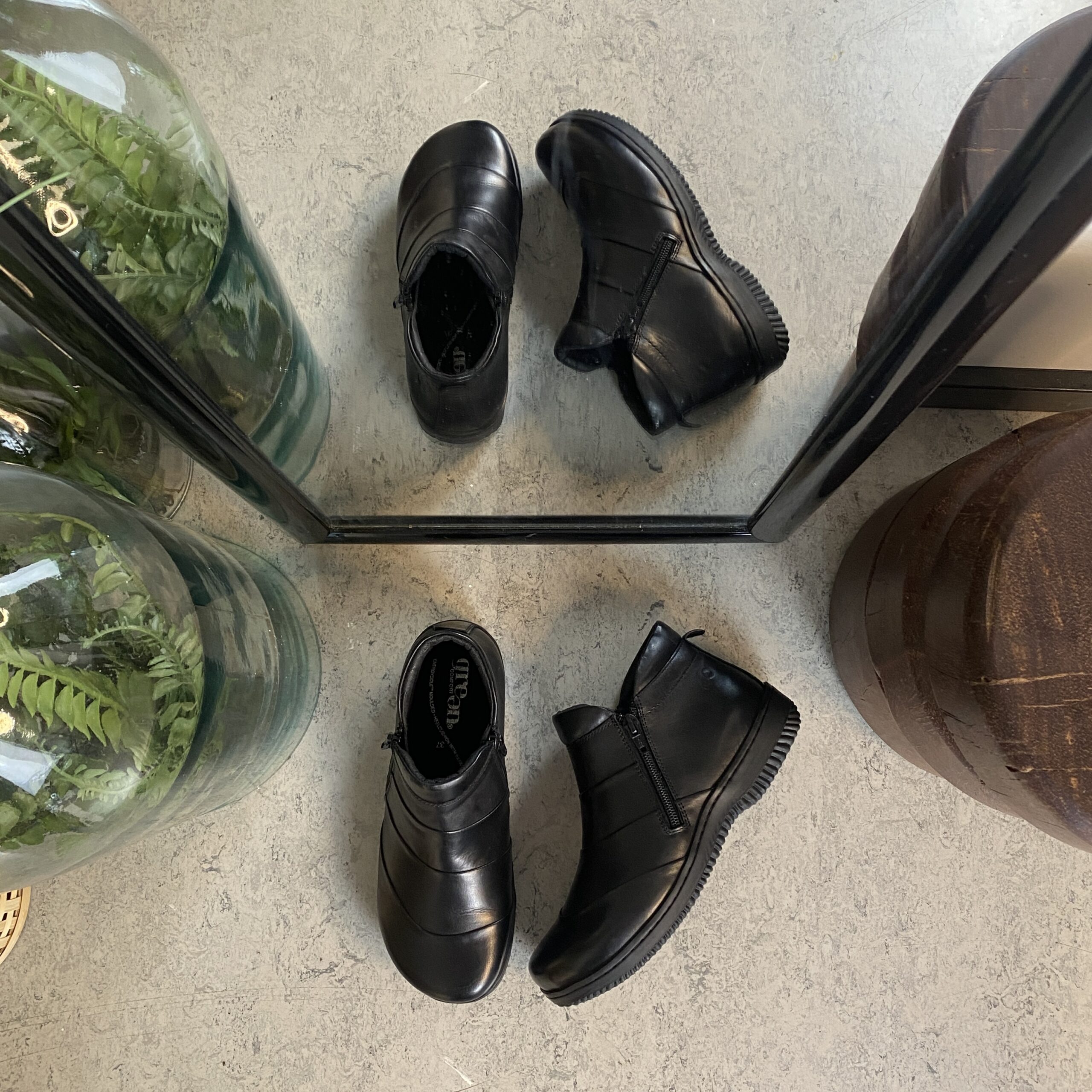 Kort stövel i svart läder från Green Comfort