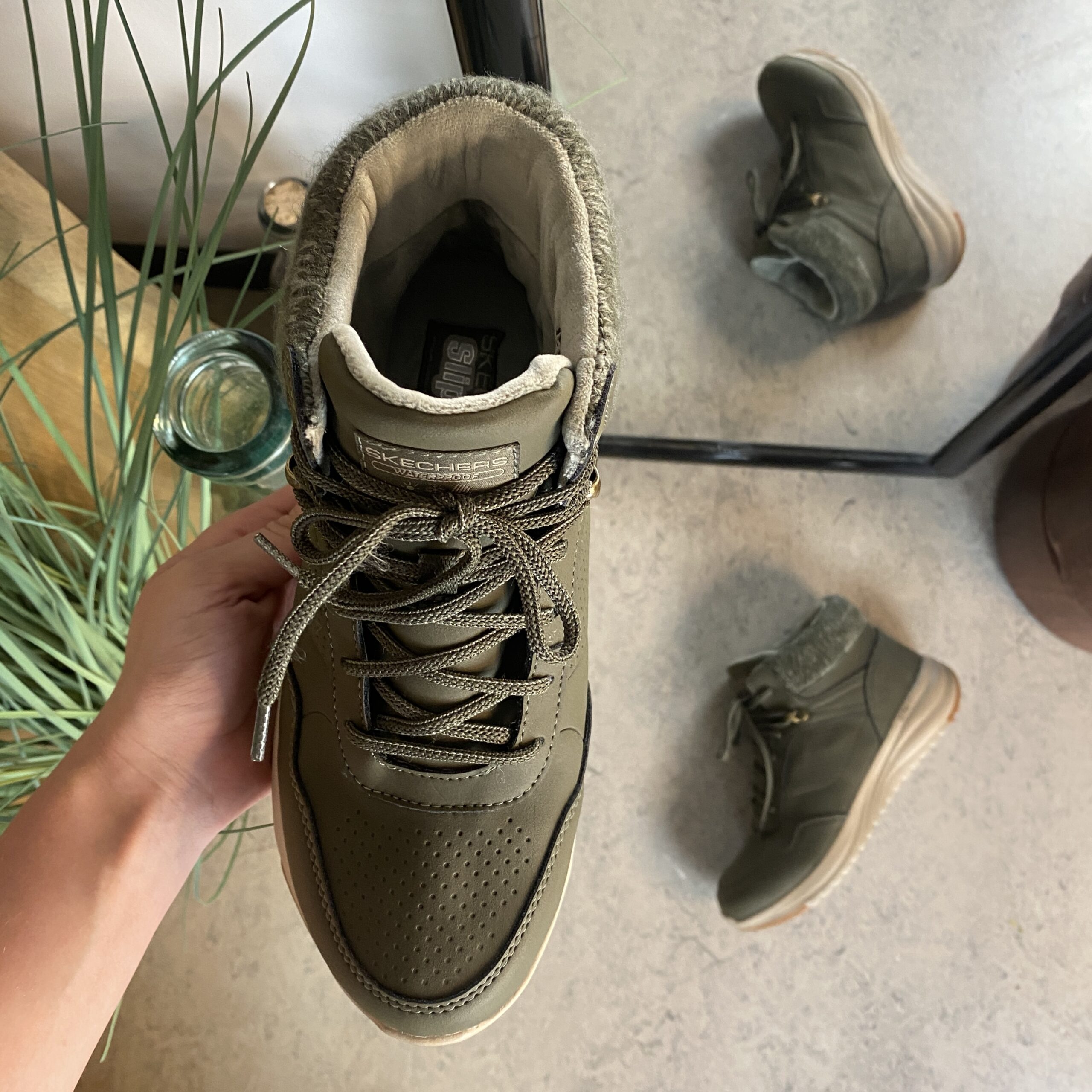 Vattentät slip-in vinterstövel från Skechers