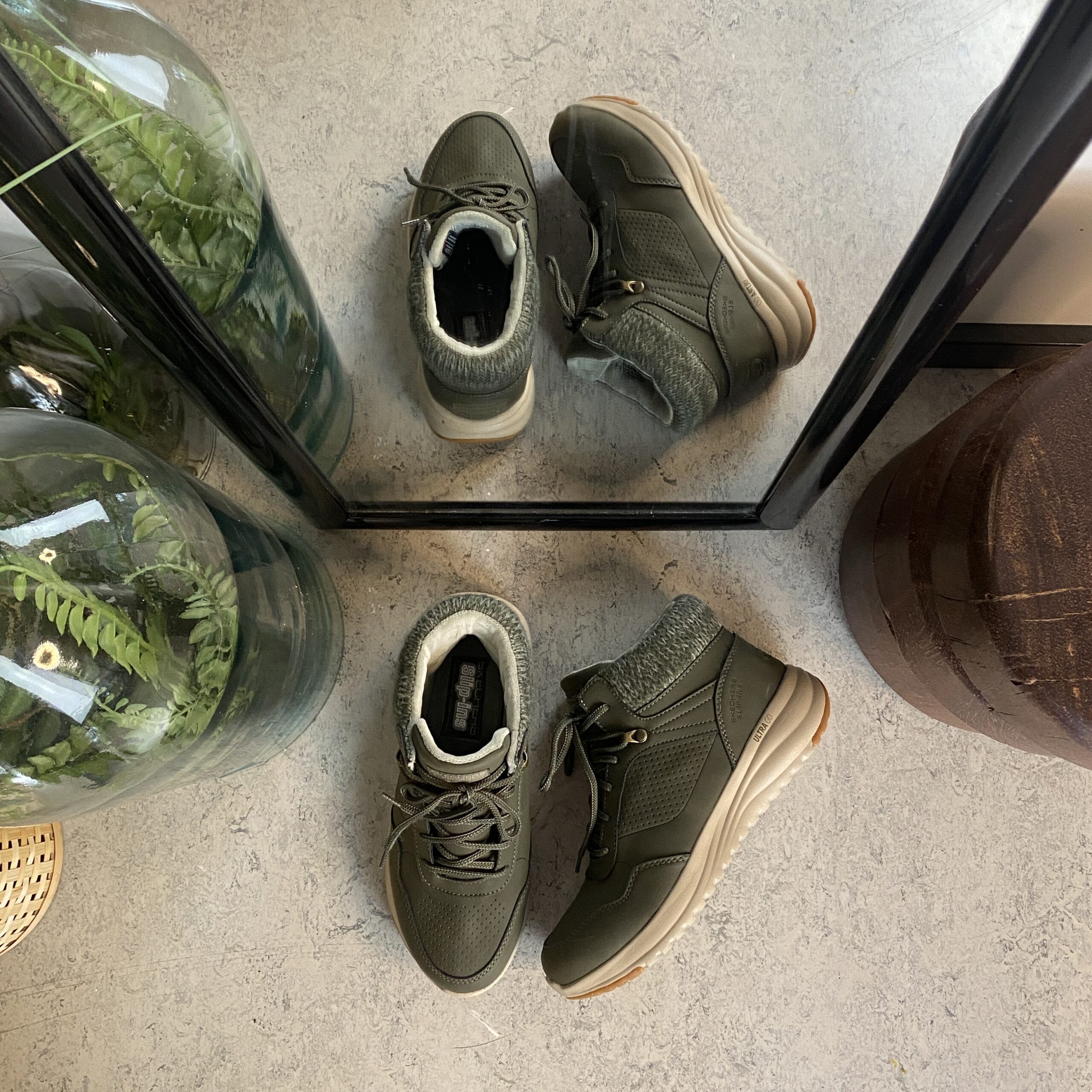 Vattentät slip-in vinterstövel från Skechers