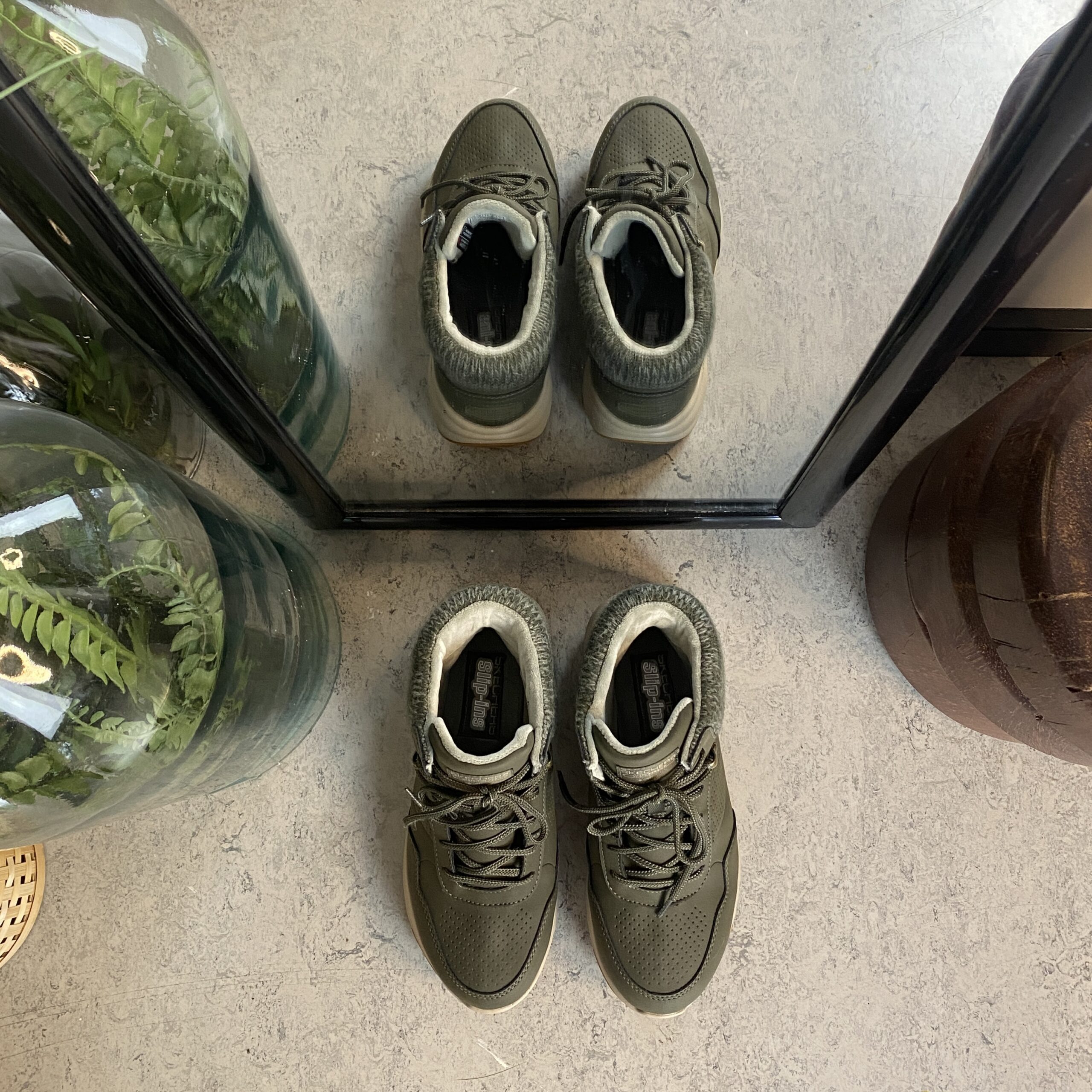 Vattentät slip-in vinterstövel från Skechers