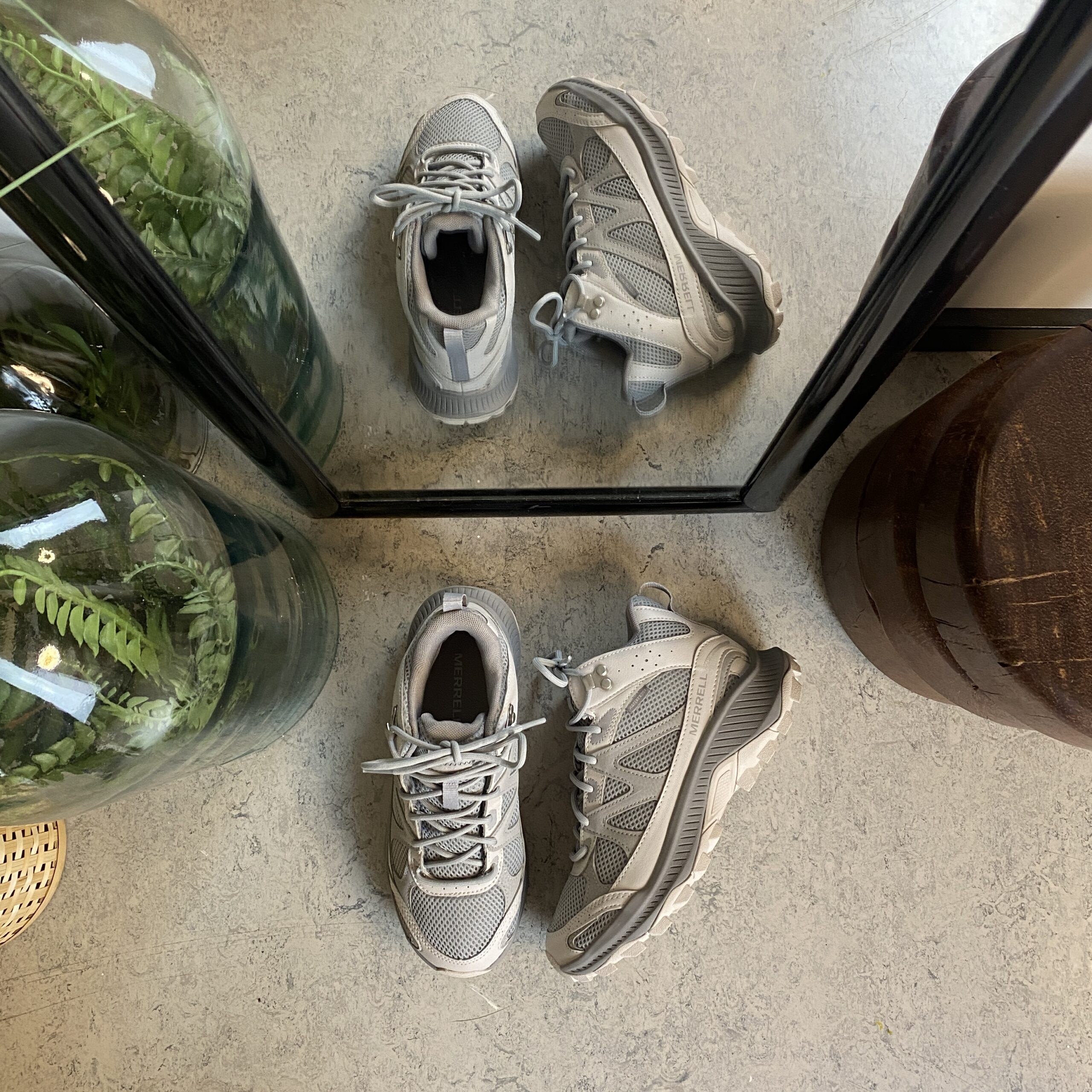 Vattentät Merrell vandringssko med andningsbart mesh och styv sula