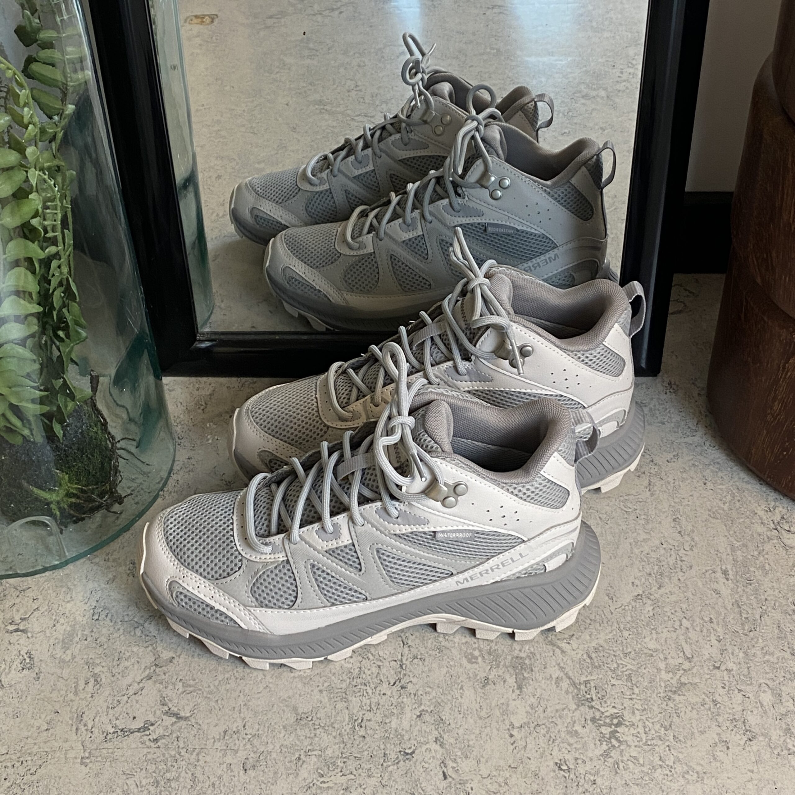 Vattentät Merrell vandringssko med andningsbart mesh och styv sula