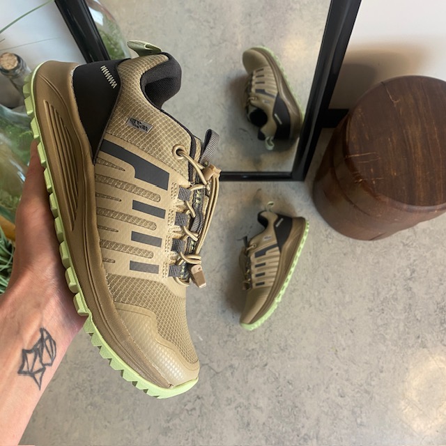 Vattentäta damvandringsskor i brunt från Green Comfort