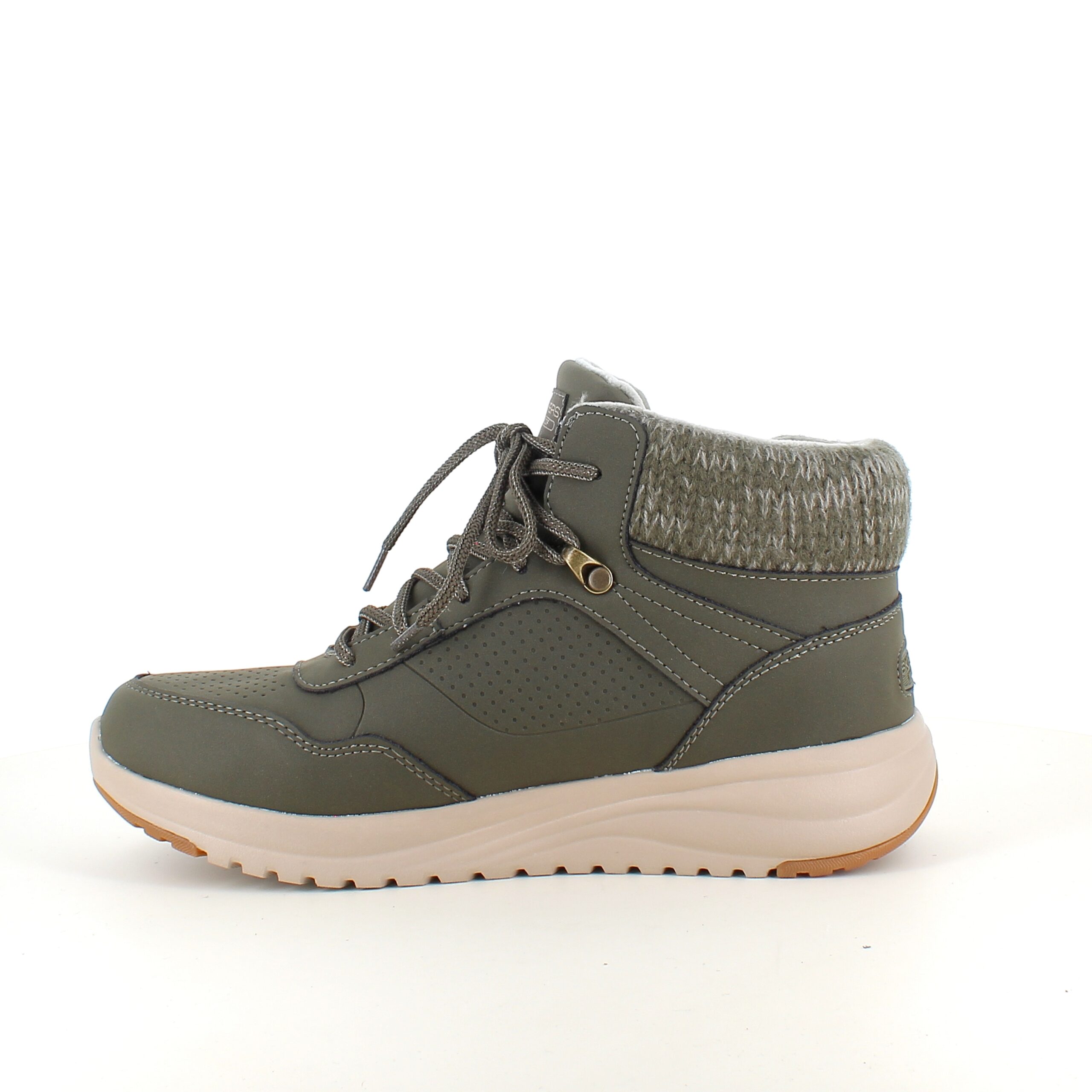 Vattentät slip-in vinterstövel från Skechers