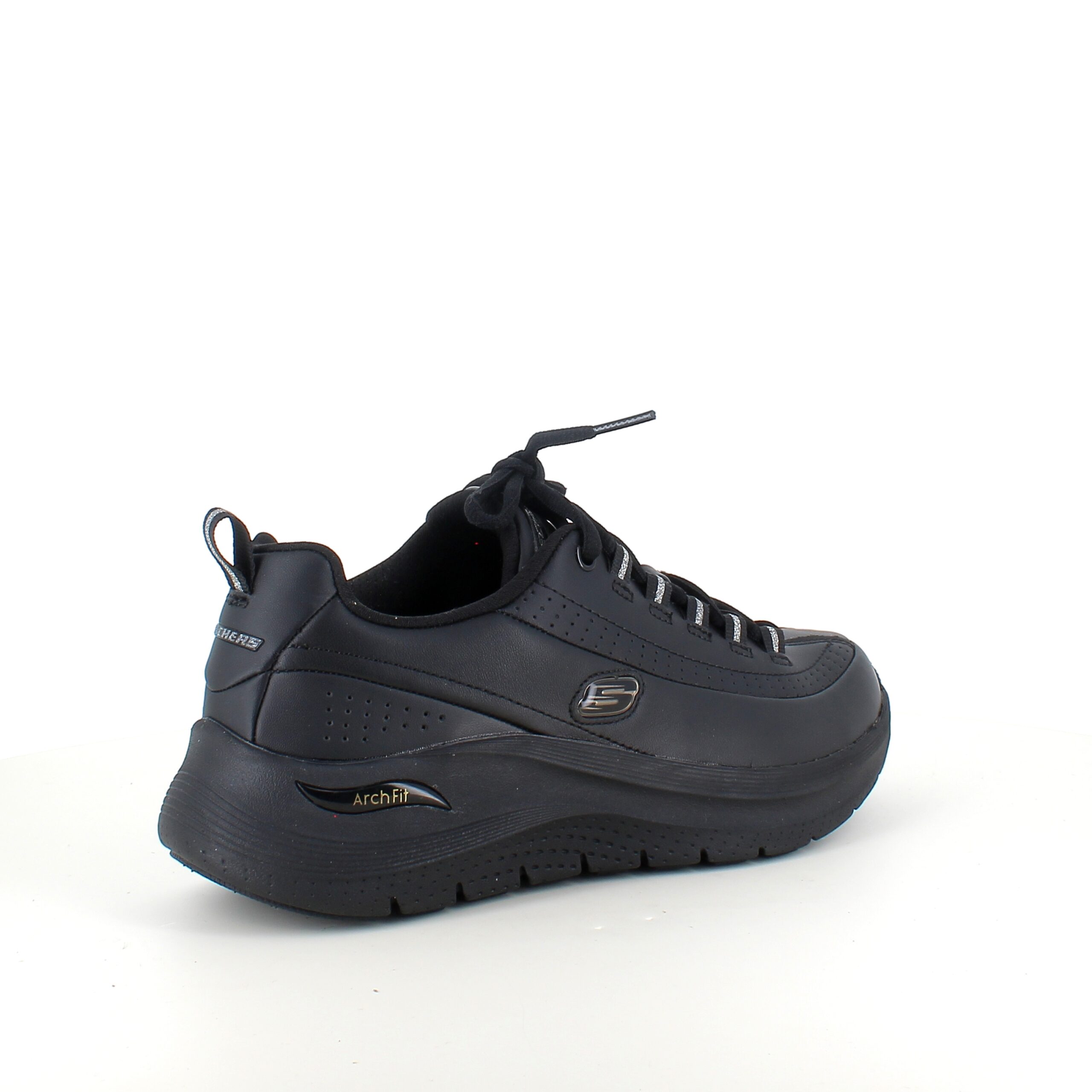 Svart Skechers med slät läderyta