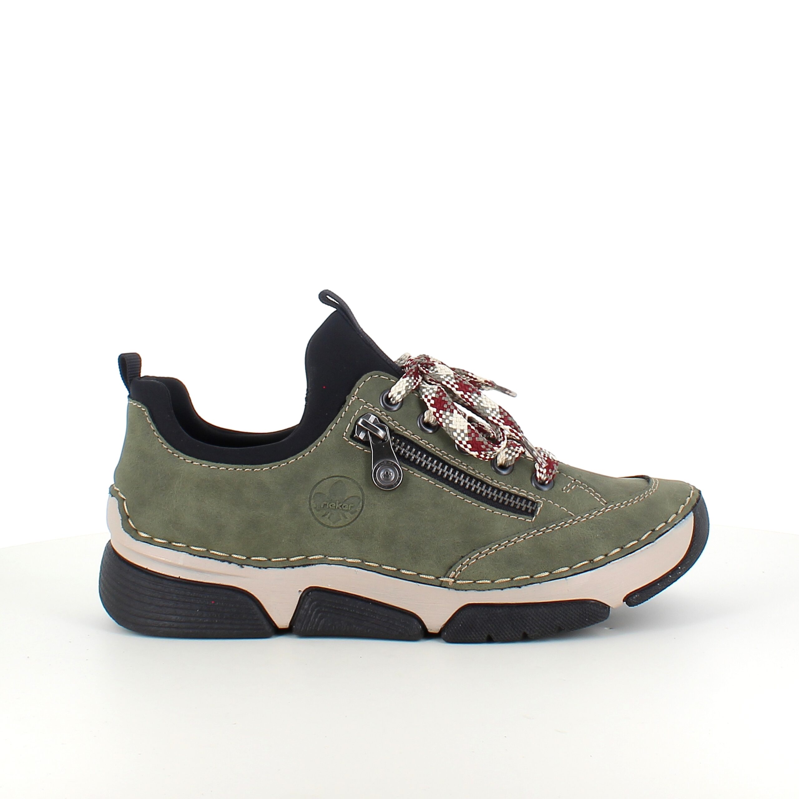 Gröna sneakers från Rieker med bra stötdämpning