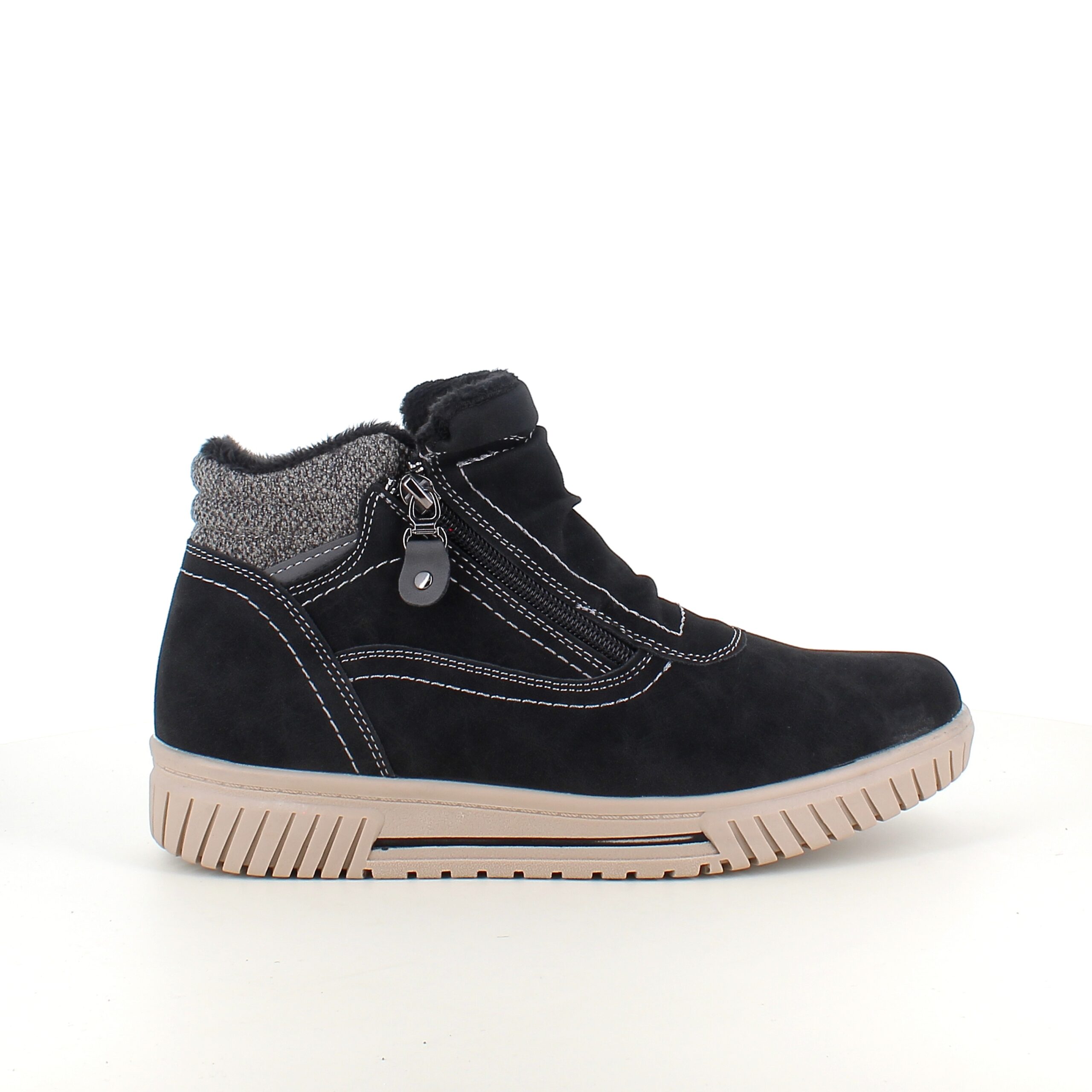 Kort fodrad vinterstövel i svart med dubbel dragkedja